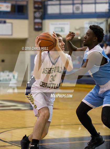 Thumbnail 1 in Lee vs. Asheville Christian Academy (Hoodie's House Hoops Classic) photogallery.