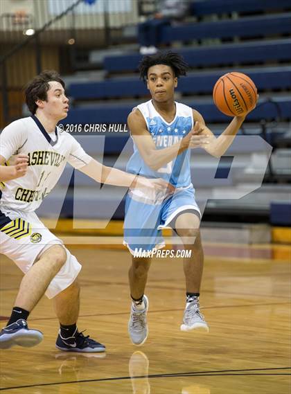 Thumbnail 1 in Lee vs. Asheville Christian Academy (Hoodie's House Hoops Classic) photogallery.