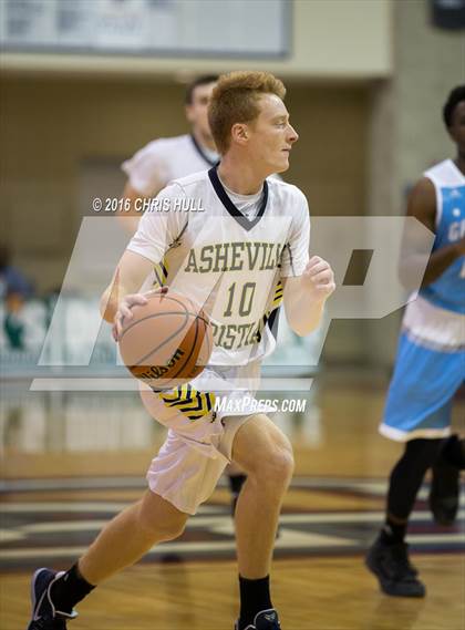 Thumbnail 3 in Lee vs. Asheville Christian Academy (Hoodie's House Hoops Classic) photogallery.