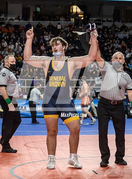 Thumbnail 1 in NYSPHSAA D2 State Championship Wrestling Semifinals photogallery.