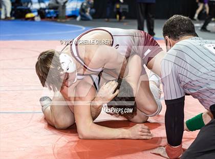 Thumbnail 1 in NYSPHSAA D2 State Championship Wrestling Semifinals photogallery.