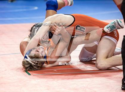 Thumbnail 2 in NYSPHSAA D2 State Championship Wrestling Semifinals photogallery.