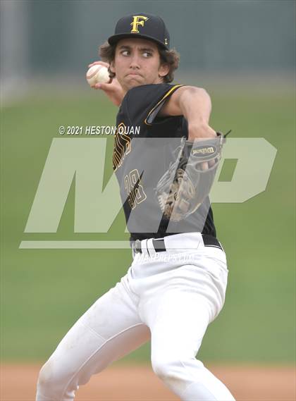 Thumbnail 2 in Esperanza @ Foothill photogallery.