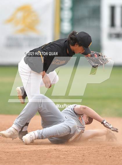 Thumbnail 2 in Esperanza @ Foothill photogallery.