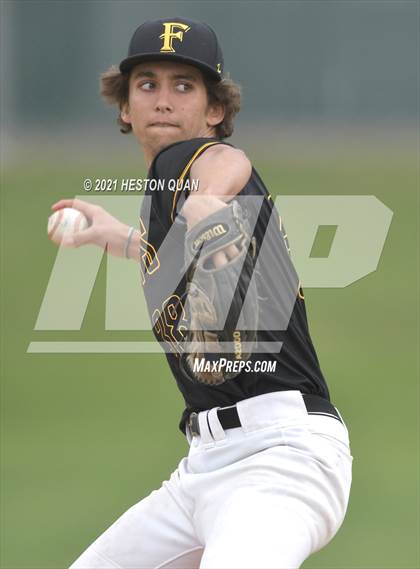 Thumbnail 1 in Esperanza @ Foothill photogallery.
