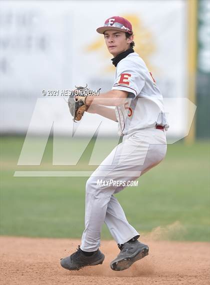 Thumbnail 3 in Esperanza @ Foothill photogallery.