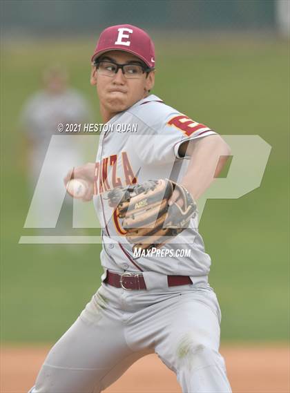 Thumbnail 2 in Esperanza @ Foothill photogallery.