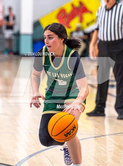Thumbnail 2 in Belen vs. West Las Vegas (Al Armendariz Tournament) photogallery.
