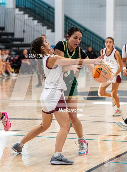 Thumbnail 2 in Belen vs. West Las Vegas (Al Armendariz Tournament) photogallery.