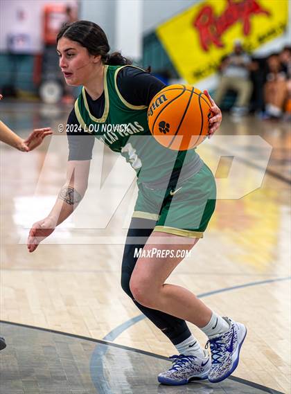 Thumbnail 3 in Belen vs. West Las Vegas (Al Armendariz Tournament) photogallery.