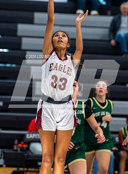 Thumbnail 3 in Belen vs. West Las Vegas (Al Armendariz Tournament) photogallery.