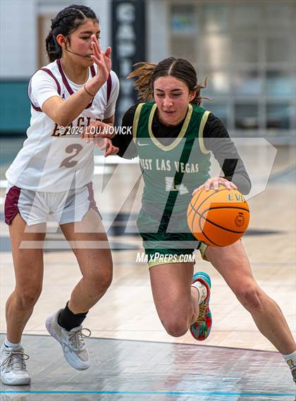 Thumbnail 1 in Belen vs. West Las Vegas (Al Armendariz Tournament) photogallery.