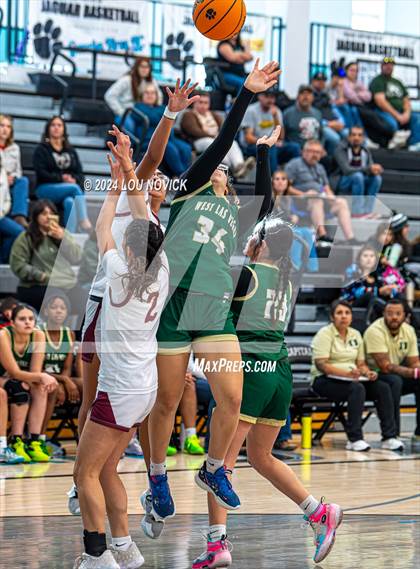 Thumbnail 3 in Belen vs. West Las Vegas (Al Armendariz Tournament) photogallery.