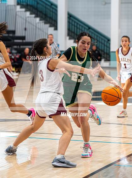Thumbnail 1 in Belen vs. West Las Vegas (Al Armendariz Tournament) photogallery.