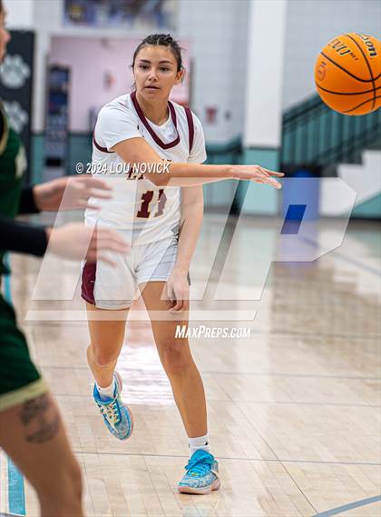 Thumbnail 2 in Belen vs. West Las Vegas (Al Armendariz Tournament) photogallery.
