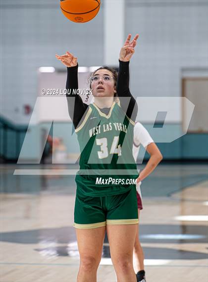 Thumbnail 3 in Belen vs. West Las Vegas (Al Armendariz Tournament) photogallery.