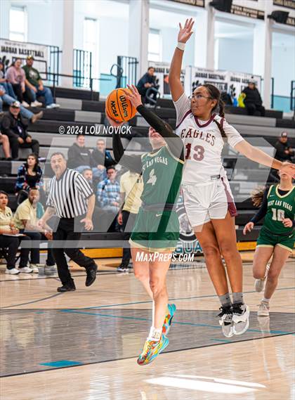 Thumbnail 3 in Belen vs. West Las Vegas (Al Armendariz Tournament) photogallery.