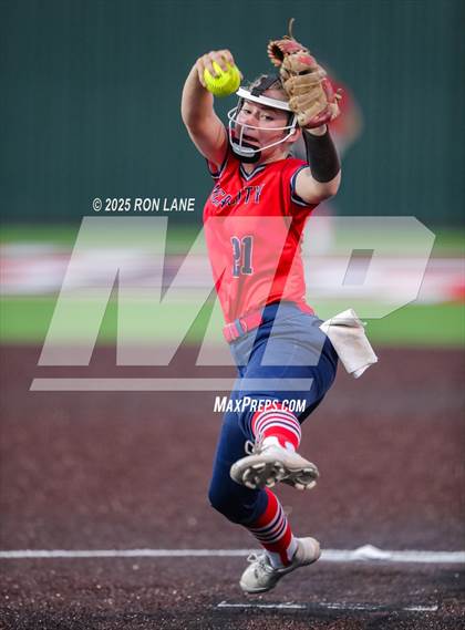 Thumbnail 2 in Mustang @ Ponca City photogallery.