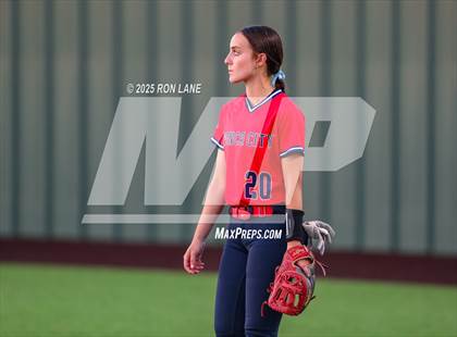 Thumbnail 3 in Mustang @ Ponca City photogallery.