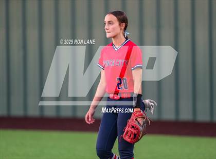 Thumbnail 2 in Mustang @ Ponca City photogallery.