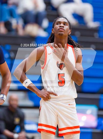 Thumbnail 1 in Carmel Christian vs. Rocky River (Phenom Lakesgiving) photogallery.