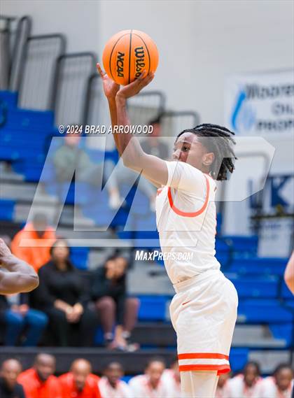 Thumbnail 3 in Carmel Christian vs. Rocky River (Phenom Lakesgiving) photogallery.