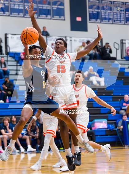 Thumbnail 3 in Carmel Christian vs. Rocky River (Phenom Lakesgiving) photogallery.
