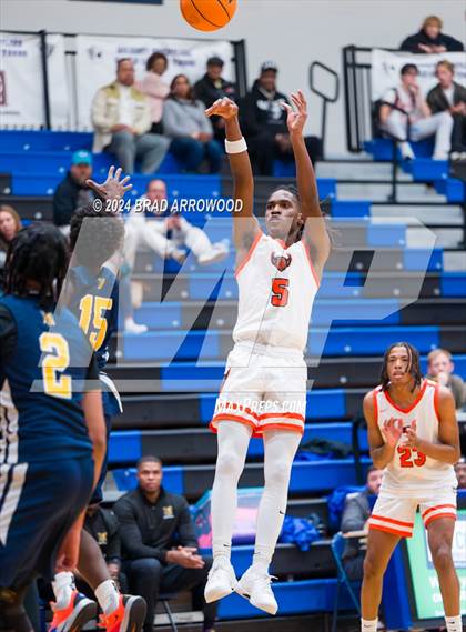 Thumbnail 3 in Carmel Christian vs. Rocky River (Phenom Lakesgiving) photogallery.