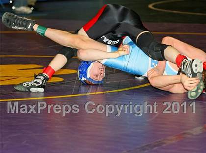 Thumbnail 1 in NYSPHSAA D1 Championships (96-140 Semifinals) photogallery.