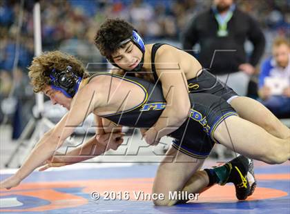 Thumbnail 2 in WIAA 3A 182 LB Championship photogallery.