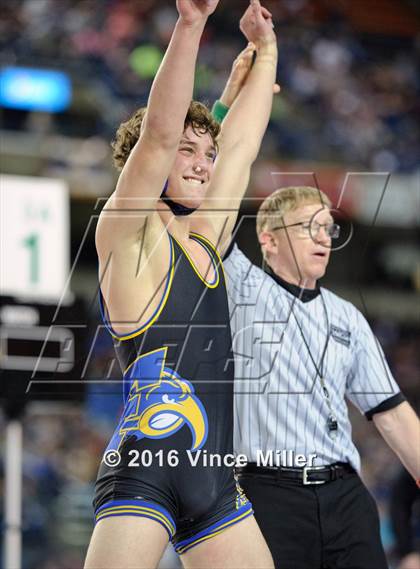Thumbnail 1 in WIAA 3A 182 LB Championship photogallery.