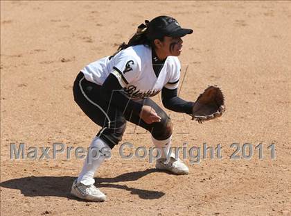 Thumbnail 2 in Calvary Chapel vs. Citrus Valley (CIF SS D6 Final) photogallery.