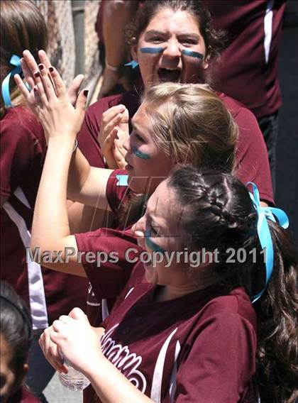 Thumbnail 2 in Calvary Chapel vs. Citrus Valley (CIF SS D6 Final) photogallery.