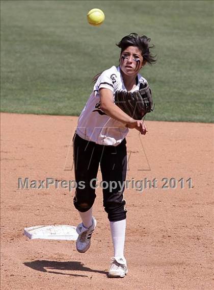 Thumbnail 3 in Calvary Chapel vs. Citrus Valley (CIF SS D6 Final) photogallery.