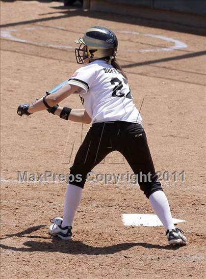 Thumbnail 2 in Calvary Chapel vs. Citrus Valley (CIF SS D6 Final) photogallery.