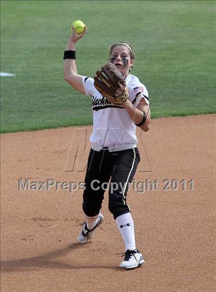 Thumbnail 3 in Calvary Chapel vs. Citrus Valley (CIF SS D6 Final) photogallery.