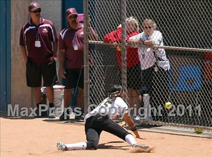 Thumbnail 2 in Calvary Chapel vs. Citrus Valley (CIF SS D6 Final) photogallery.