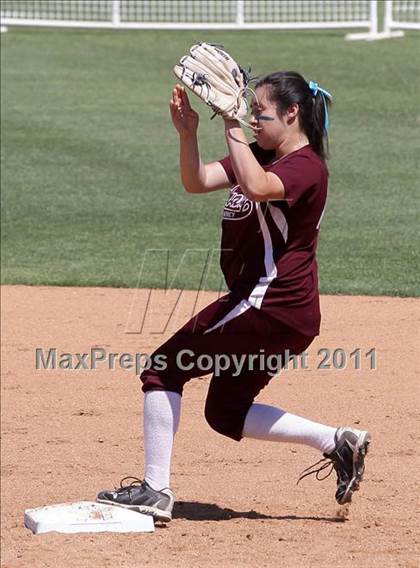 Thumbnail 2 in Calvary Chapel vs. Citrus Valley (CIF SS D6 Final) photogallery.
