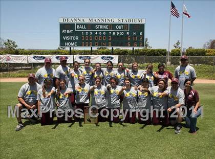 Thumbnail 2 in Calvary Chapel vs. Citrus Valley (CIF SS D6 Final) photogallery.