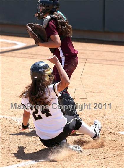 Thumbnail 3 in Calvary Chapel vs. Citrus Valley (CIF SS D6 Final) photogallery.