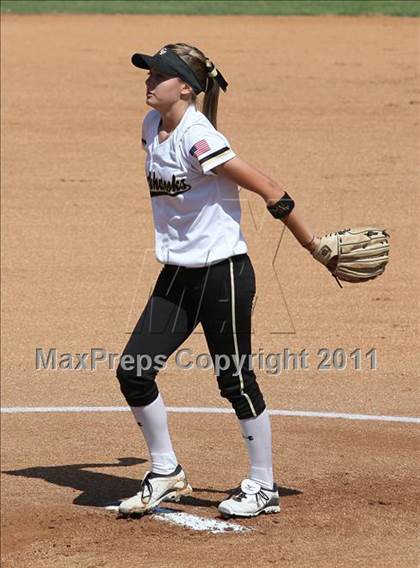 Thumbnail 3 in Calvary Chapel vs. Citrus Valley (CIF SS D6 Final) photogallery.