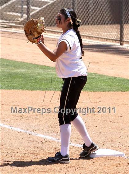 Thumbnail 1 in Calvary Chapel vs. Citrus Valley (CIF SS D6 Final) photogallery.