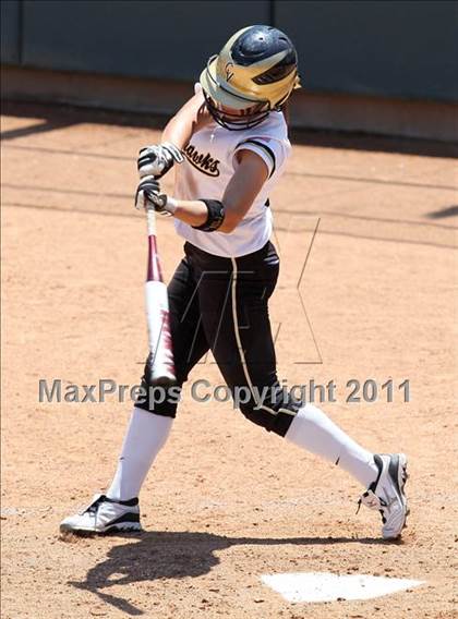 Thumbnail 2 in Calvary Chapel vs. Citrus Valley (CIF SS D6 Final) photogallery.