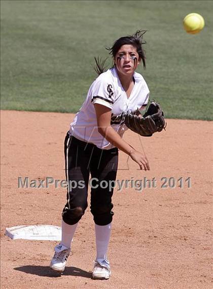 Thumbnail 1 in Calvary Chapel vs. Citrus Valley (CIF SS D6 Final) photogallery.