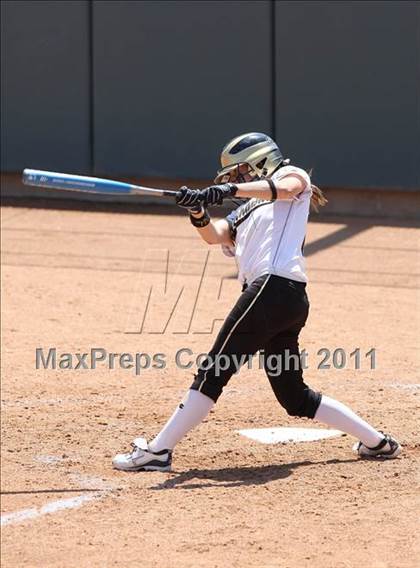 Thumbnail 2 in Calvary Chapel vs. Citrus Valley (CIF SS D6 Final) photogallery.