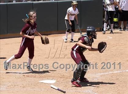Thumbnail 2 in Calvary Chapel vs. Citrus Valley (CIF SS D6 Final) photogallery.