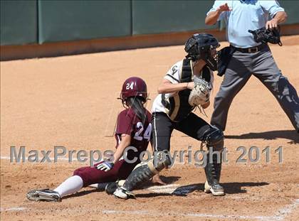 Thumbnail 3 in Calvary Chapel vs. Citrus Valley (CIF SS D6 Final) photogallery.