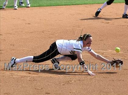 Thumbnail 1 in Calvary Chapel vs. Citrus Valley (CIF SS D6 Final) photogallery.