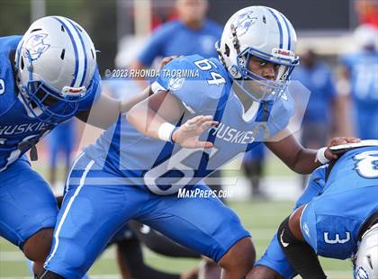Thumbnail 1 in Lamar Consolidated @ Westbury photogallery.