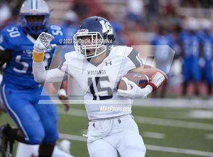 Thumbnail 3 in Lamar Consolidated @ Westbury photogallery.